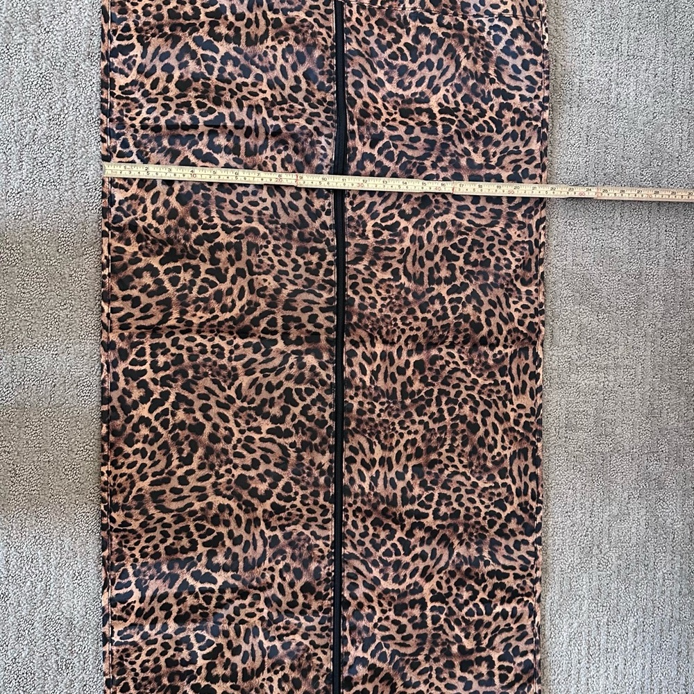 Chico's Leopard Garment Bag-New With Tags - Picture 5 of 10